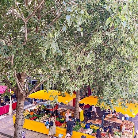 T1 Plein Centre De *